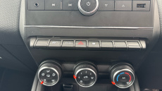 Renault Clio 1.0 TCe 100 Play 5dr Petrol Hatchback